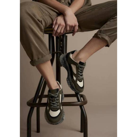 NEW SUMMUM sole sneaker in wood